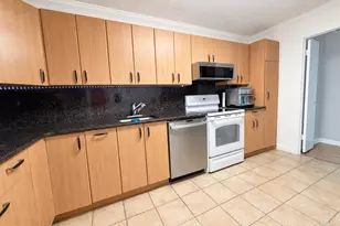 307 Yoakum Pkwy, Alexandria, VA 22304 - Photo 3