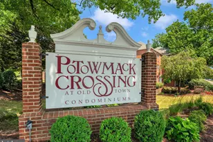 1700 W Abingdon Dr, Alexandria, VA 22314 - Photo 35