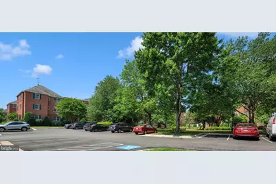 1700 W Abingdon Drive #203, Alexandria, VA 22314 - Photo 37