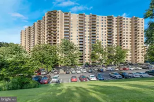 309 Yoakum Pkwy, Alexandria, VA 22304 - Photo 1