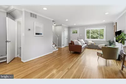 48 W Taylor Run Parkway, Alexandria, VA 22314 - Photo 7