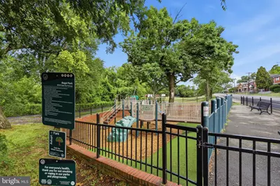 48 W Taylor Run Parkway, Alexandria, VA 22314 - Photo 25