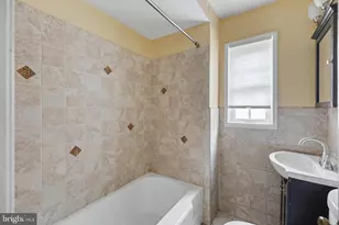 1636 W Abingdon Dr, Alexandria, VA 22314 - Photo 25