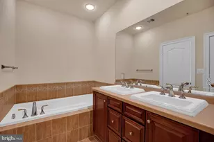 1730 Carpenter Rd, Alexandria, VA 22314 - Photo 43
