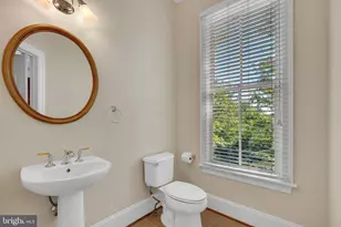1730 Carpenter Rd, Alexandria, VA 22314 - Photo 17