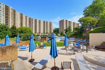 203 Yoakum Parkway #910, Alexandria, VA 22304 - Photo 27