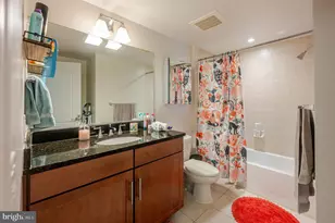 1111 Oronoco St, Alexandria, VA 22314 - Photo 17