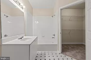 4551 Strutfield Ln, Alexandria, VA 22311 - Photo 15