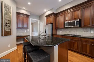 712 Bracey Ln, Alexandria, VA 22314 - Photo 21