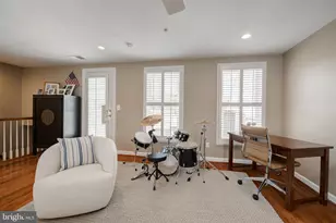 712 Bracey Ln, Alexandria, VA 22314 - Photo 41