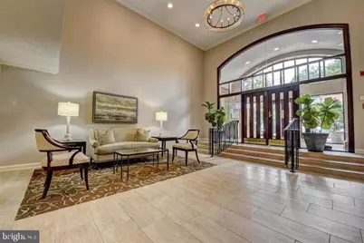 801 S Pitt Street #325, Alexandria, VA 22314 - Photo 23