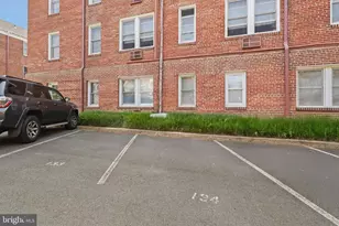906 S Washington St, Alexandria, VA 22314 - Photo 17