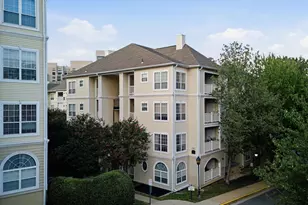 4551 Strutfield Ln, Alexandria, VA 22311 - Photo 11