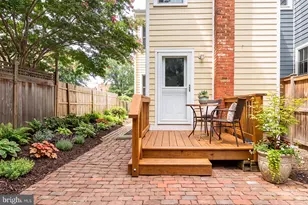 420 S Pitt Street S, Alexandria, VA 22314 - Photo 43