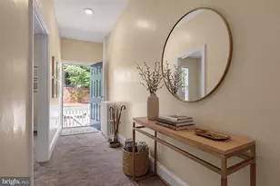 420 S Pitt Street S, Alexandria, VA 22314 - Photo 5