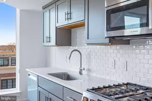 701 N Henry St, Alexandria, VA 22314 - Photo 17