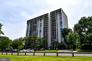 5300 Holmes Run Pkwy, Alexandria, VA 22304 - Photo 11
