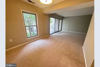 19 Canterbury Square #201, Alexandria, VA 22304 - Photo 5
