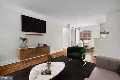 1702 W Abingdon Drive #201, Alexandria, VA 22314 - Photo 3