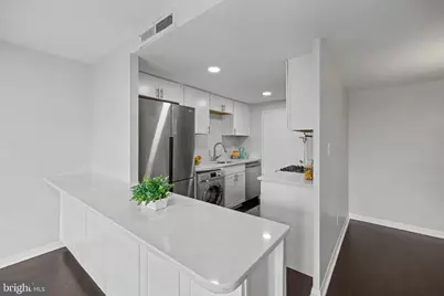 4600 Duke Street #304, Alexandria, VA 22304 - Photo 9