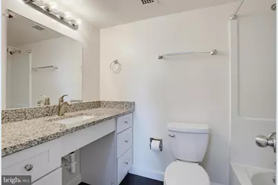 205 Yoakum Parkway #1002, Alexandria, VA 22304 - Photo 17