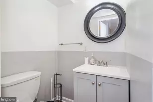 3701 Edison St, Alexandria, VA 22305 - Photo 15