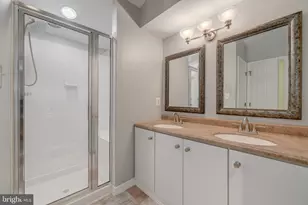 329 Helmuth Ln, Alexandria, VA 22304 - Photo 19