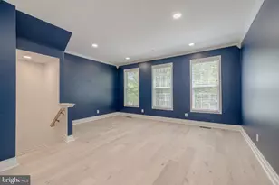 329 Helmuth Ln, Alexandria, VA 22304 - Photo 3