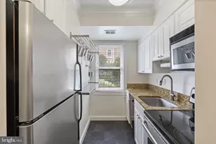 718 S Washington St, Alexandria, VA 22314 - Photo 9