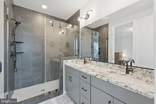 329 Calvert Ave, Alexandria, VA 22301 - Photo 31