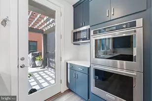 329 Calvert Ave, Alexandria, VA 22301 - Photo 21
