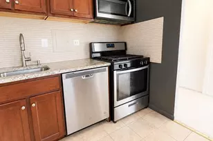 5340 Holmes Run Pkwy, Alexandria, VA 22304 - Photo 9