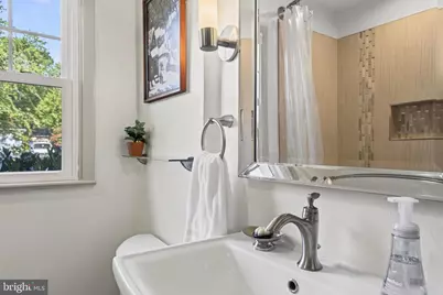 1015 Woods Place, Alexandria, VA 22302 - Photo 15