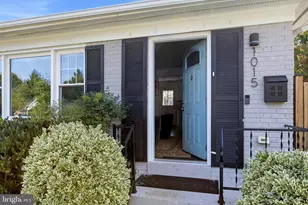 1015 Woods Pl, Alexandria, VA 22302 - Photo 3