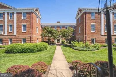 906 S Washington Street #302, Alexandria, VA 22314 - Photo 1