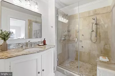 1734 Kingsgate Court #302, Alexandria, VA 22302 - Photo 19
