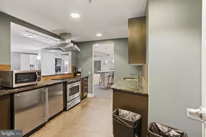 525 N Fayette Street #621, Alexandria, VA 22314 - Photo 37