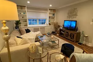 1714 W Abingdon Dr, Alexandria, VA 22314 - Photo 3