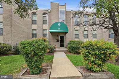 28 Canterbury Square #302, Alexandria, VA 22304 - Photo 1