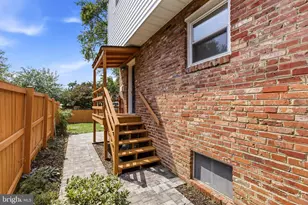 11 E Myrtle St, Alexandria, VA 22301 - Photo 37