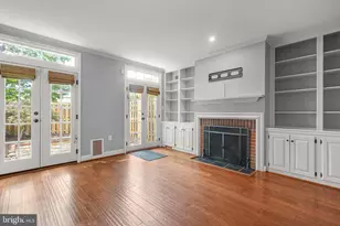 1012 Oronoco St, Alexandria, VA 22314 - Photo 1