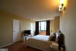 5500 Holmes Run Pkwy, Alexandria, VA 22304 - Photo 11