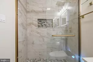 3310 Wyndham Cir, Alexandria, VA 22302 - Photo 21