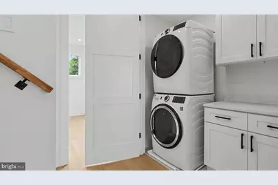 121 N West Street, Alexandria, VA 22314 - Photo 43