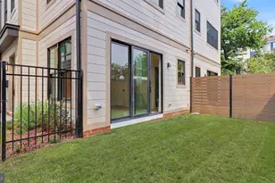121 N West St, Alexandria, VA 22314 - Photo 61