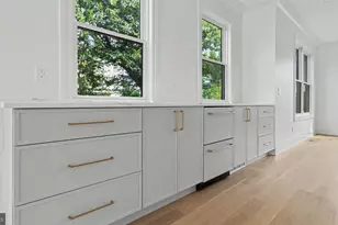 121 N West St, Alexandria, VA 22314 - Photo 7