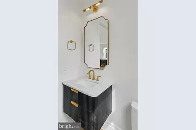 121 N West Street, Alexandria, VA 22314 - Photo 33