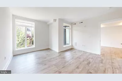 701 N. Henry #218, Alexandria, VA 22314 - Photo 3