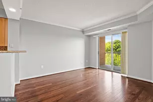 3101 N Hampton Dr, Alexandria, VA 22302 - Photo 7