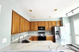 6012 Ricketts Walk, Alexandria, VA 22312 - Photo 9